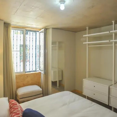 Madragoa Modern Appartement *